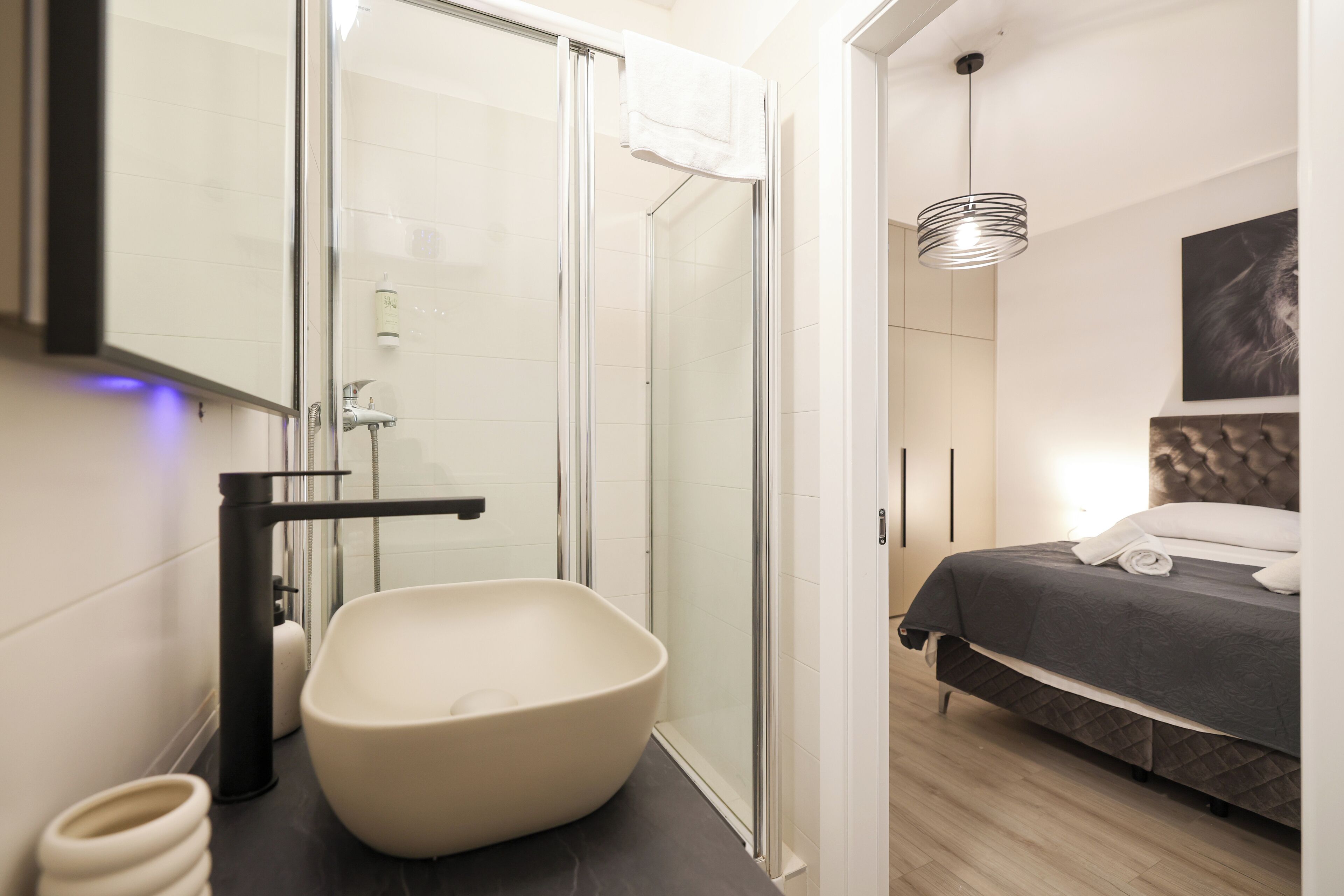 디럭스 콘도, 시내 전망 | 욕실 | 샤워 시설, 헤어드라이어, 타월, 화장지