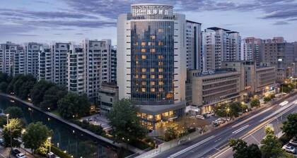 UC by Hyatt  West Railway St Hotel