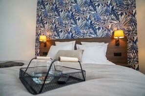 Habitación Deluxe doble | 1 dormitorio, ropa de cama de alta calidad, escritorio