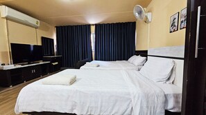 Standard Triple Room | Desk, laptop workspace, bed sheets - IMPACT Muang Thong Thani,daily rental room, Muang Thong Popular Condo C5 (Pak Kret)