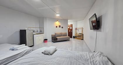 IMPACT Muang Thong Thani,daily rental room, Muang Thong Popular Condo C5