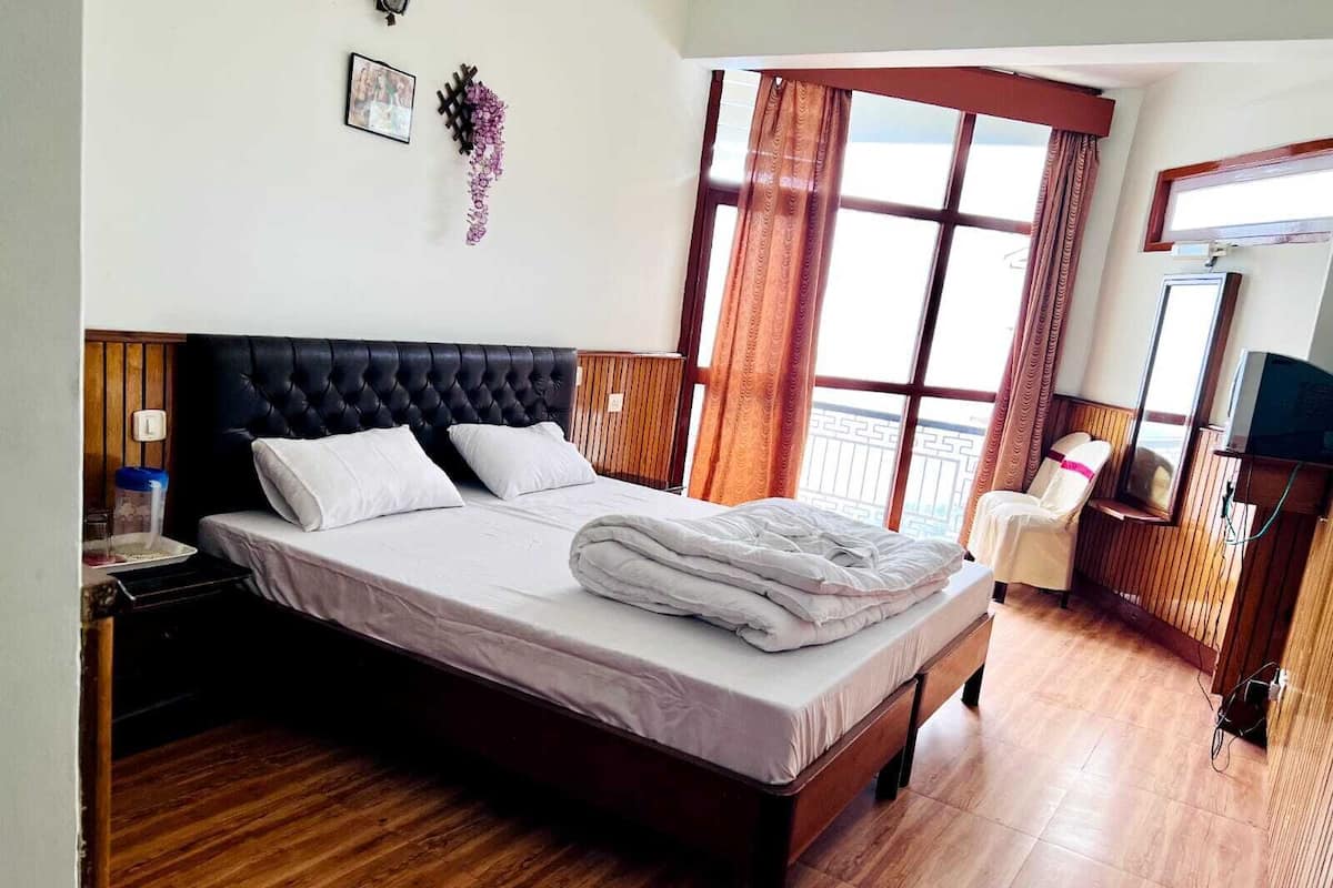 Standard Double or Twin Room, Balcony, Mountain View | Free WiFi