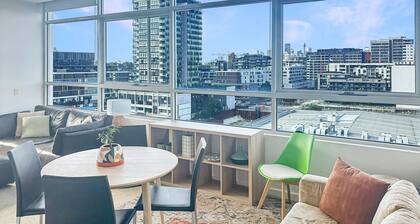 Bright Zetland Apartment with CBD Views and Fast Free WiFi