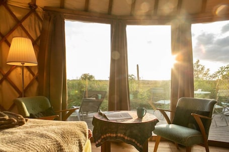 Die Jurte | 起居区 | 100-厘米纯平电视(配备卫星频道)