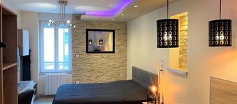Superb furnished and equipped Studio in the heart of downtown in secure residence