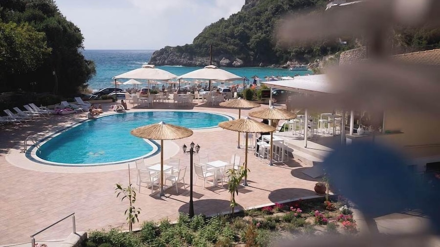 Anemolia Parga Suites