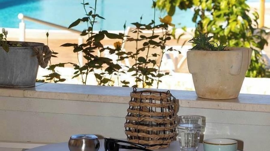 Anemolia Parga Suites