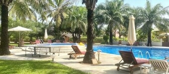 Villa for 14 people - Swimming pool and beach.