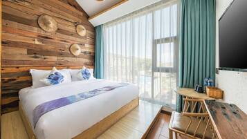 Basic Double Room, Partial Ocean View | Blackout drapes, free WiFi