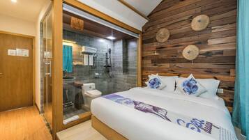 Basic Double Room, Partial Ocean View | Blackout drapes, free WiFi