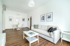 Apartment (Karori) | Living area | Flat-screen TV - Superb flat in historic centre of Athens (Athens)