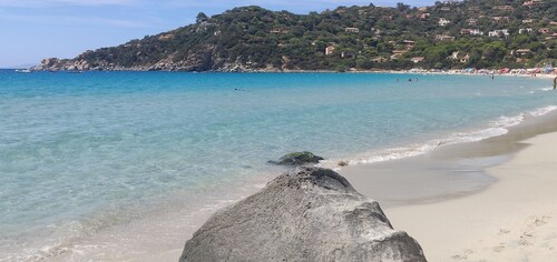 Panoramic villa 5 minutes walk from the sea