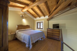 Room, 1 Bedroom, Smoking, Patio | 1 bedroom - Room-charming Alessandria Apartment With (Gavi)
