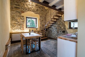 Quarto, 1 quarto, para fumantes, varanda | Sala de estar