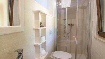 Room, 1 Bedroom, Smoking, Balcony | Bathroom