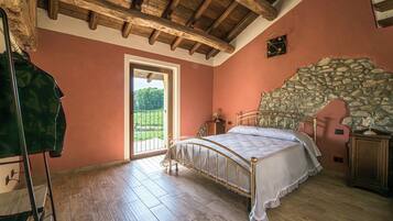 Room, 1 Bedroom, Smoking, Balcony | 1 bedroom