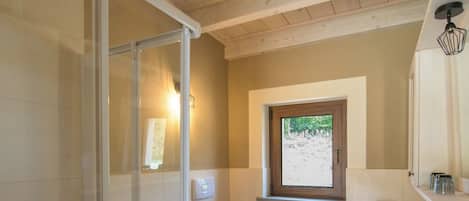 Room, 1 Bedroom, Smoking, Balcony | Bathroom