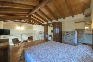 Room, 1 Bedroom, Smoking, Balcony | 1 bedroom