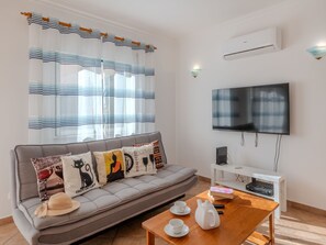 TV - V3 Aguia M - VIP Properties by Interhome (Albufeira)