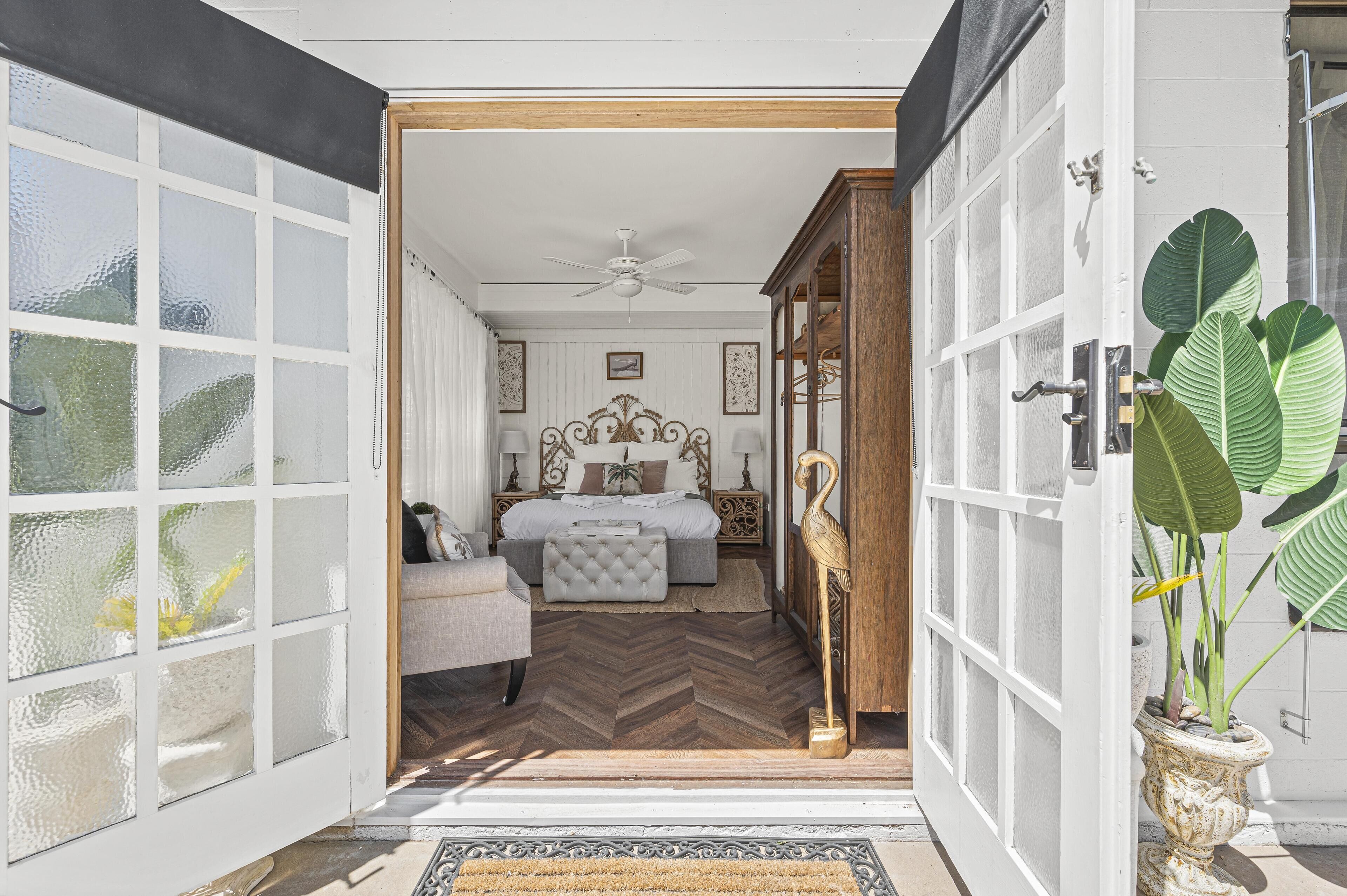 3 chambres, fer et planche à repasser, Wi-Fi, draps fournis