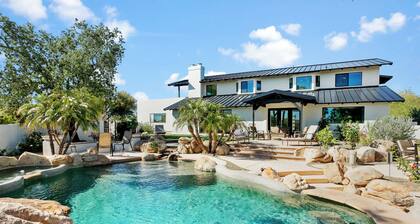 Private Desert Estate|Mountain Views + Resort Pool