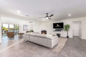 TV, fireplace, offices