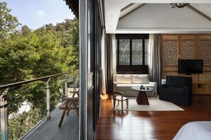 Classic Twin Room, Balcony, Hill View | Iron/ironing board, free WiFi