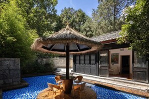 Suite Deluxe, salle de bains privée, vue cour intérieure