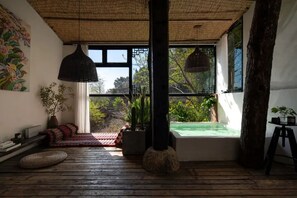 Comfort Suite, Patio, Hill View | Iron/ironing board, free WiFi