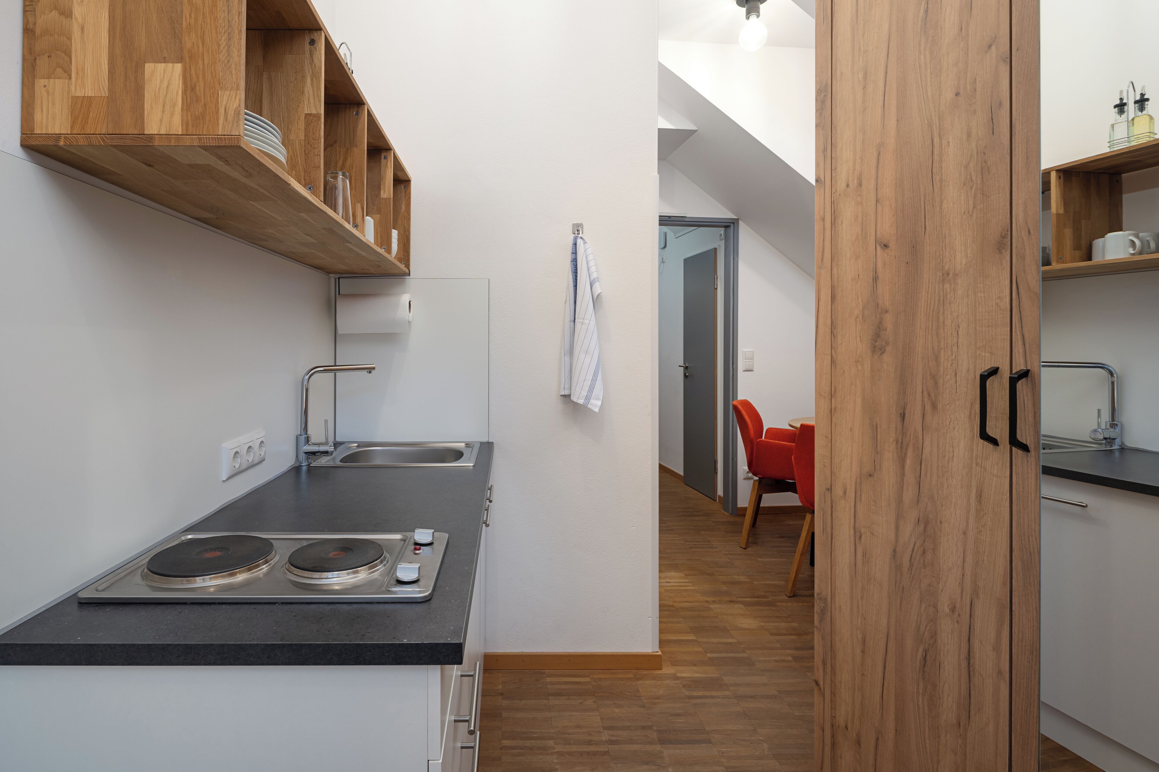 Comfort Suite | Premium bedding, in-room safe, desk, laptop workspace