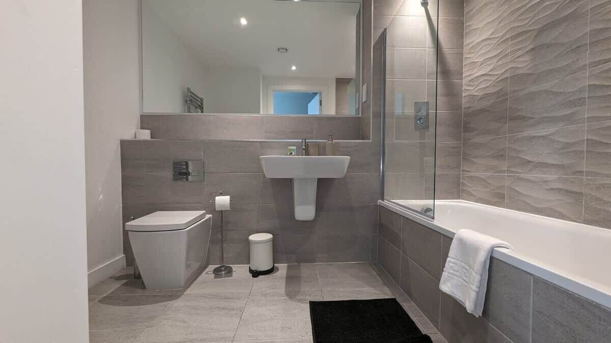 Shower, hair dryer, shampoo