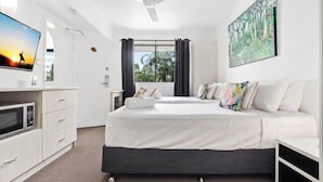 Unclassified image, 4 of 6, button - Mango Resort Studio 45B (Palm Cove)