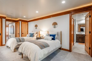 4 Schlafzimmer, Bügeleisen/Bügelbrett, kostenloses WLAN, Bettwäsche