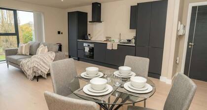Modern & Spacious 2 Bed Apartment in Birmingham