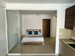 1 chambre, fer et planche à repasser, Wi-Fi, draps fournis