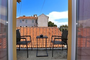 Romantic Room, Balcony, Courtyard View | Balcony - Shabby chic rooms (Zadar)
