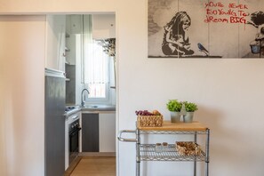 Fridge, oven, stovetop, dishwasher - Sofia's Dreamy Haven (Siena)
