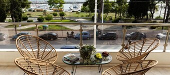 Champagne Sea View Apartment by BiNoBi!