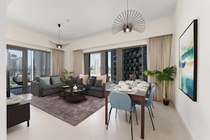 2 bedrooms - Elevated Living w Spectacular Burj Khalifa Views (Dubai)