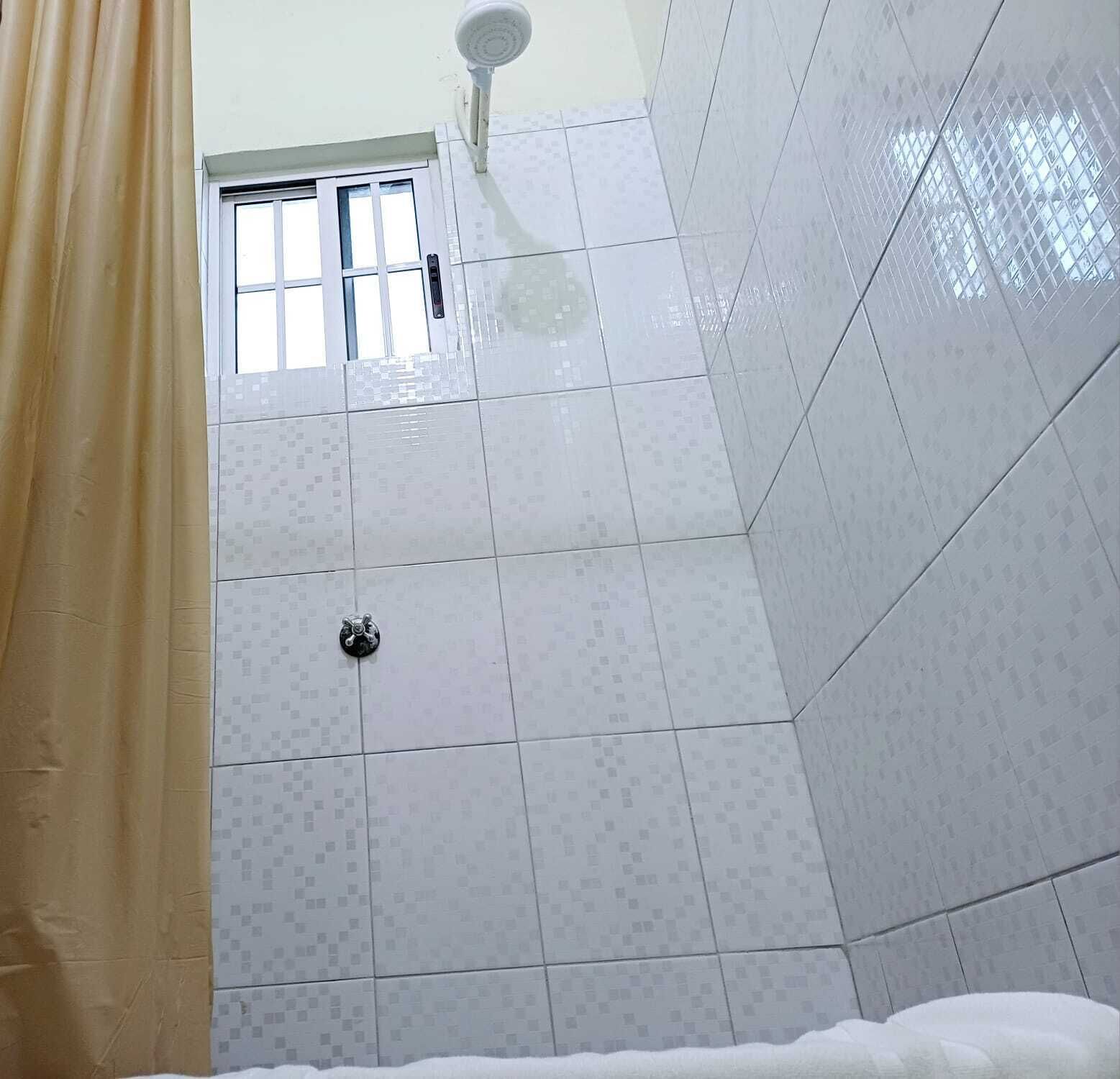 Chambre Simple Standard | Salle de bain