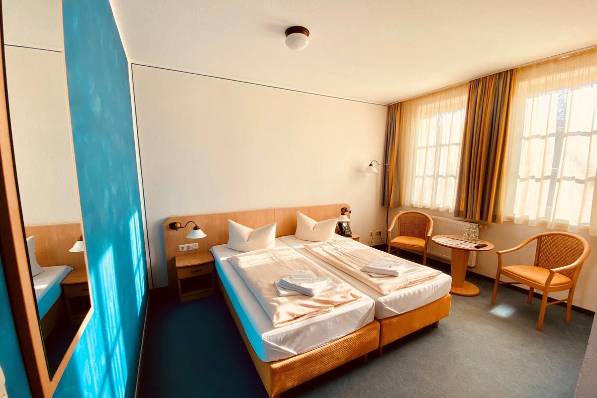 Business Double Room | Free WiFi