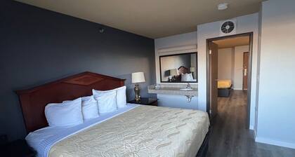 Blue Way Inn and Suites Eagan - 2 Queen Bed Non Smoking