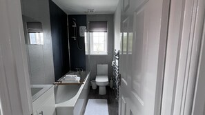 Bathroom - Stockton-on-tees - 2 Beds - Pet Friendly - Parking (Stockton-on-Tees)
