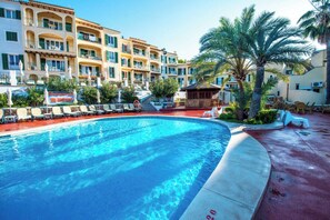 Pool - 2-bedroom apartment for 6 people (Cala Pi)