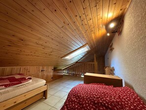 2 bedrooms