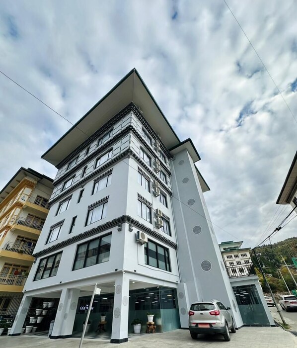 واجهة المنشأة