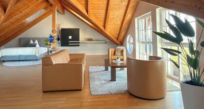 Your "LIEBLINGSPLATZ": Exclusive living with terrace, garden and pool