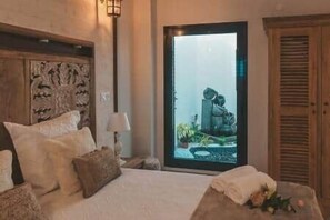 2 bedrooms, iron/ironing board, travel crib, WiFi