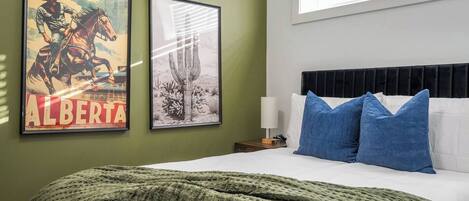 1 bedroom, desk, iron/ironing board, WiFi (free)