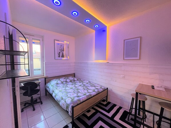 1 bedroom, iron/ironing board, WiFi, bed sheets